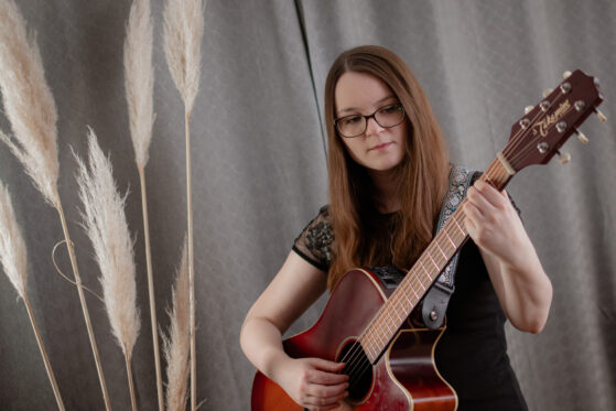 lieder-beerdigung-saengerin-nrw-hannah-stienen-(c)studiolaecheln